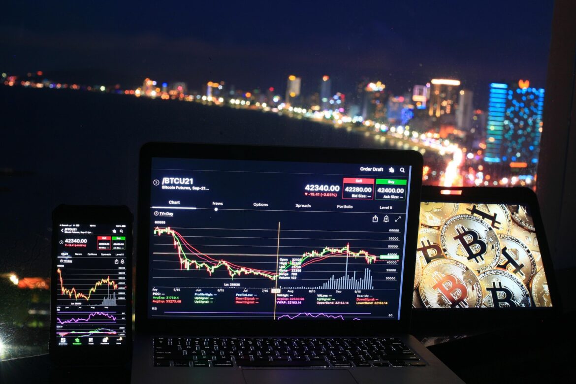 UK Stocks vs Crypto 2025: Stability, Income or High-Risk Gains?